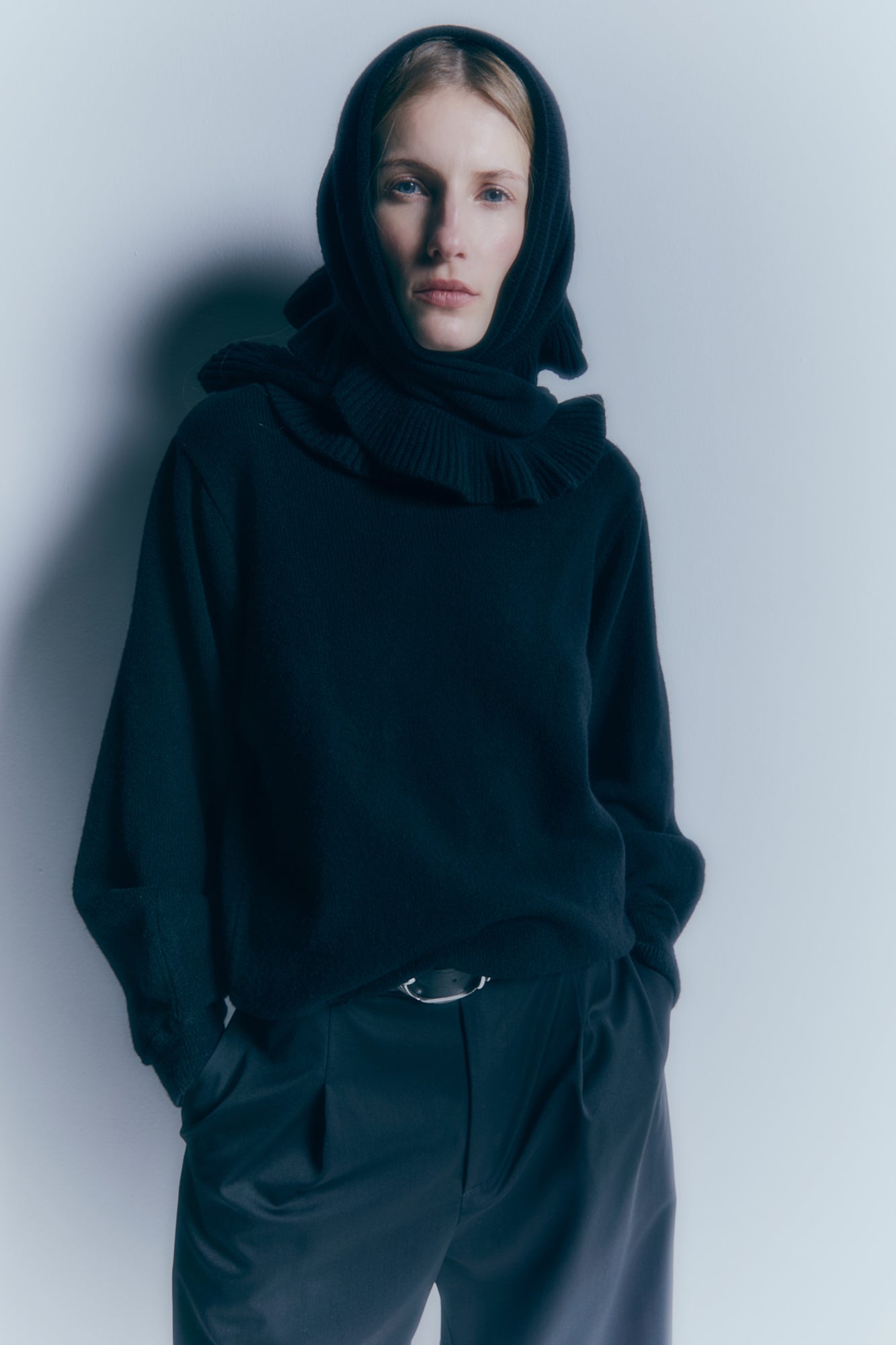 Luna Noir sweter // blend wełny z kaszmirem